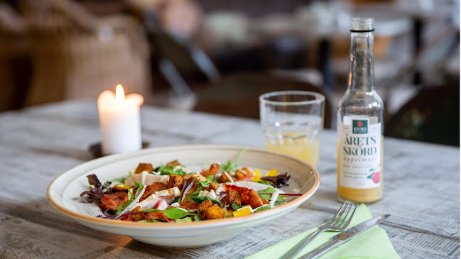 Reviews of Café Smedjan in Flyinge - Gastronomi och hotellverksamhet