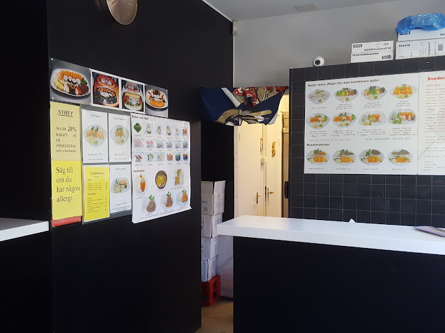 Opinii despre 7-Bitar Sushibar Svedmyra în Enskede - Gastronomi och hotellverksamhet