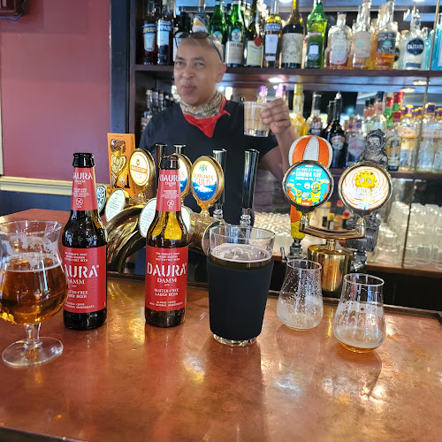 Stage Door - Gastronomi och hotellverksamhet