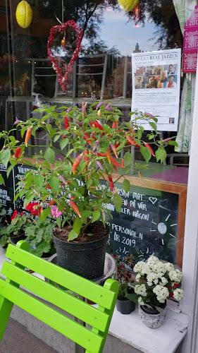 Boteco Da Silvania - Gastronomi och hotellverksamhet