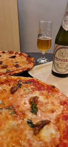 Opinii despre Gårdscafeét - Café & Bistro în Alingsås - Gastronomi och hotellverksamhet