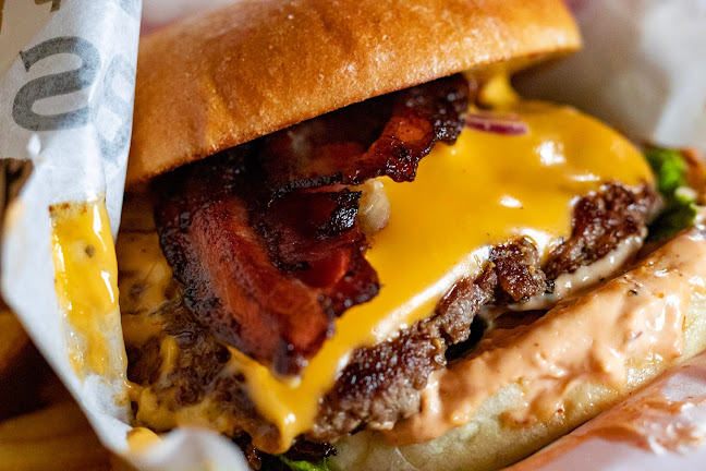 Flokullornas Kök och Restaurang - Gastronomi och hotellverksamhet