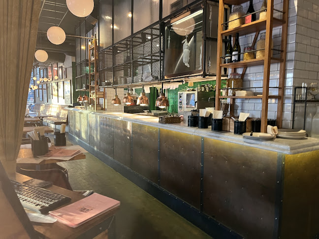 Barabicu - Gastronomi och hotellverksamhet