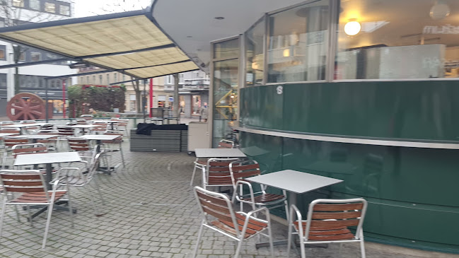 Petter´s Grill o Bar - Gastronomi och hotellverksamhet