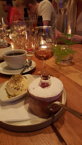 Oskarsvägen 1, 702 14 Örebro, Sverige