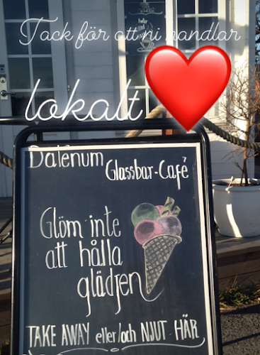 Opinii despre Dalénum Glassbar-Lidingö Glass AB în Lidingö - Gastronomi och hotellverksamhet