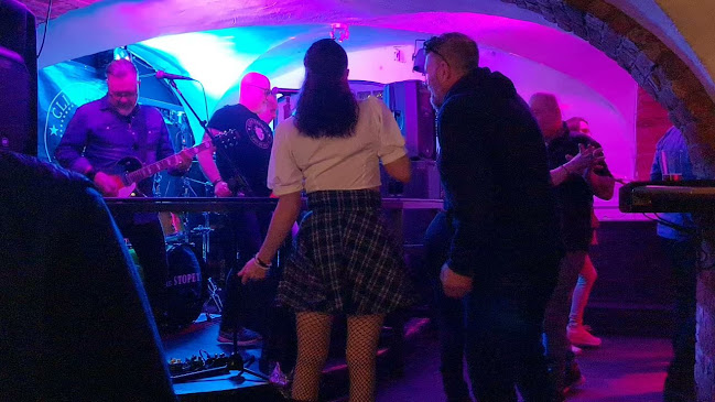 Comentarii opinii despre Stopet Rockbar