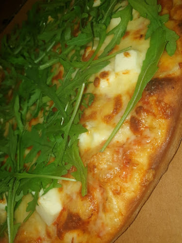 Pizza Huset - Gastronomi och hotellverksamhet