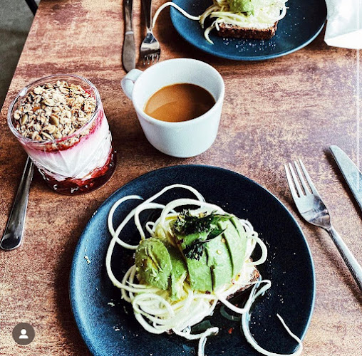 Café Två Bönor - Gastronomi och hotellverksamhet