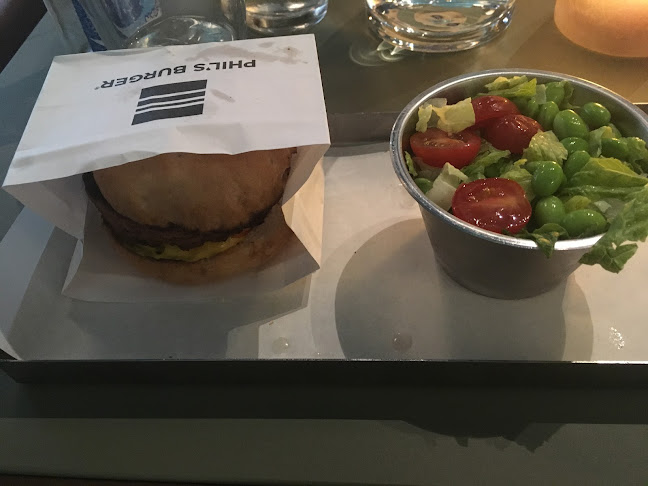Phil's Burger Götgatan - Gastronomi och hotellverksamhet