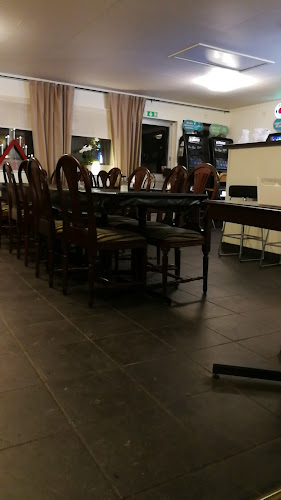 Evelinas Restaurang och Pizzeria - Gastronomi och hotellverksamhet