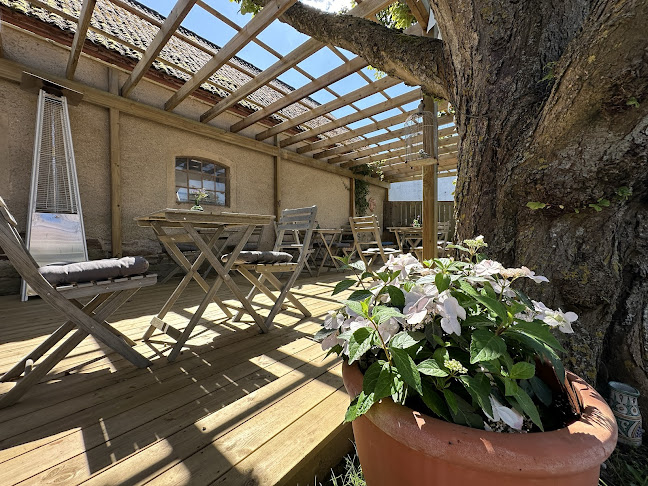 Comments and reviews of Lilla caféet i Mellstaby