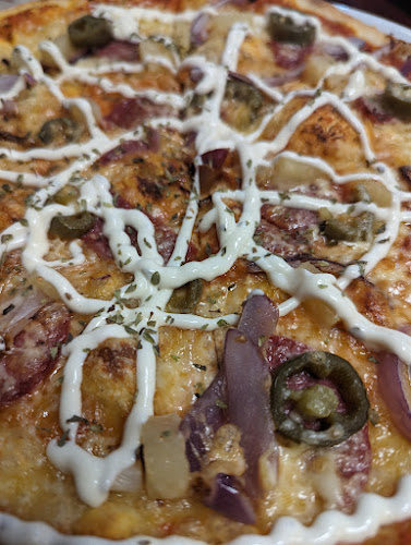 Veniz Pizza - Gastronomi och hotellverksamhet