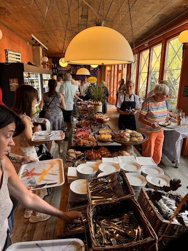 Blå Porten - Restaurang & Café - Gastronomi och hotellverksamhet