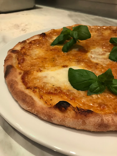 Opinii despre Köket Sparreholm în Sparreholm - Gastronomi och hotellverksamhet