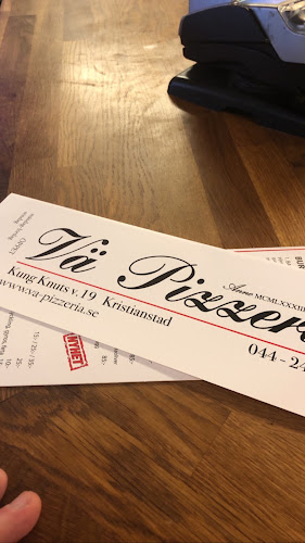 Vä Pizzeria - Gastronomi och hotellverksamhet