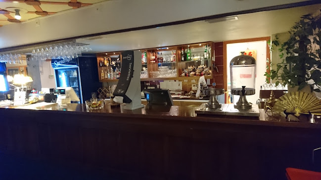 Ming Thai - Gastronomi och hotellverksamhet