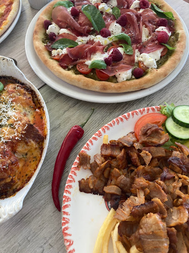 Pizzeria Adriatic - Gastronomi och hotellverksamhet