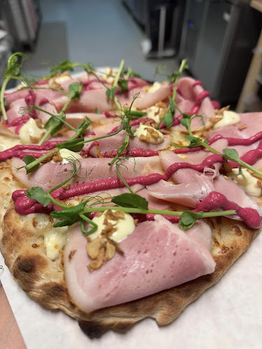 Opinii despre RomaRe - Italian Tasty Food în Säffle - Gastronomi och hotellverksamhet