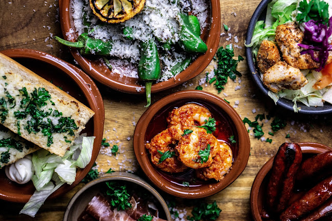 CALMA Tapasbar - Gastronomi och hotellverksamhet