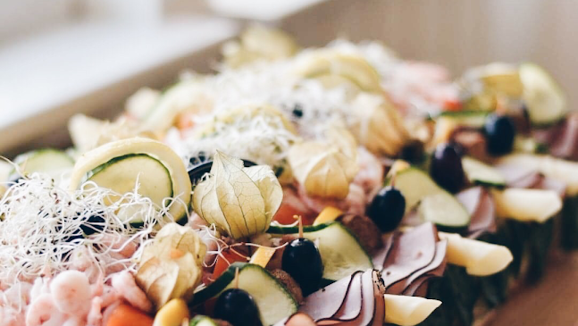 Opinii despre Under Eken Bistro & Catering în Eksjö - Gastronomi och hotellverksamhet