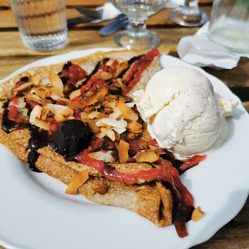 Crêperie Marie - Gastronomi och hotellverksamhet