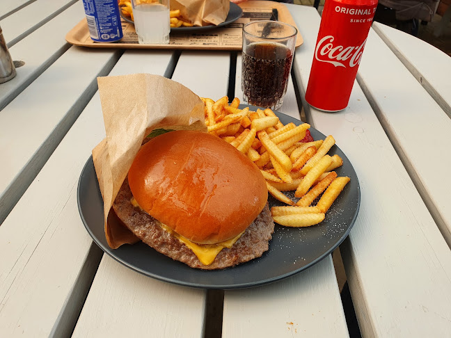 Opinii despre Café Brofästet în Enköping - Gastronomi och hotellverksamhet