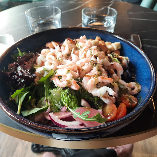 Le Croissant cafe - Gastronomi och hotellverksamhet