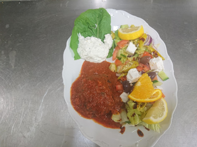 Akropolis - Gastronomi och hotellverksamhet