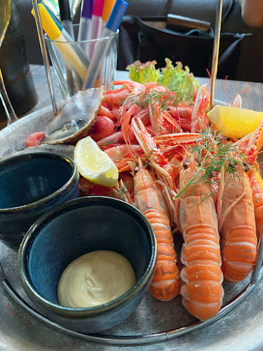 Sjöbaren Lorensberg - Gastronomi och hotellverksamhet