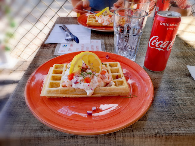 Rådhusvåfflan - Våfflor•Churros•Glass - Gastronomi och hotellverksamhet