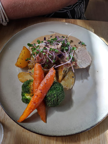 Gertruds Restaurang & Pizzeria - Gastronomi och hotellverksamhet