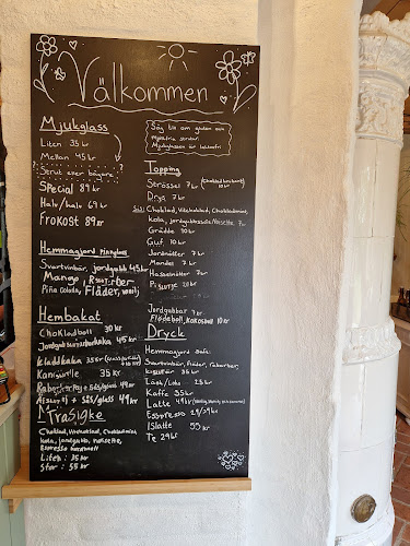 Opinii despre Ormesta Glasscafé Brända Bullar AB în Örebro - Gastronomi och hotellverksamhet