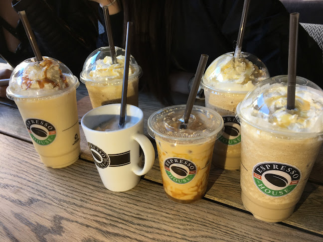 Västra Vallgatan 2, 432 41 Varberg