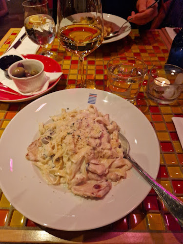 V.E.S.P.A Gustav Adolfs torg - Gastronomi och hotellverksamhet