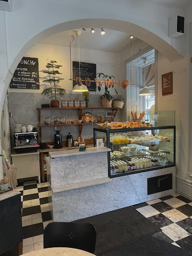 Green Rabbit - Gastronomi och hotellverksamhet