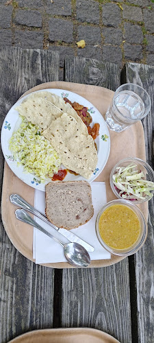Govindas Vegetarian & Vegan Restaurant - Gastronomi och hotellverksamhet
