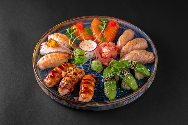 Strängnäs Sushi & Pokebowls - Gastronomi och hotellverksamhet