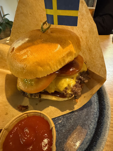 Hos Andrej - Gastronomi och hotellverksamhet