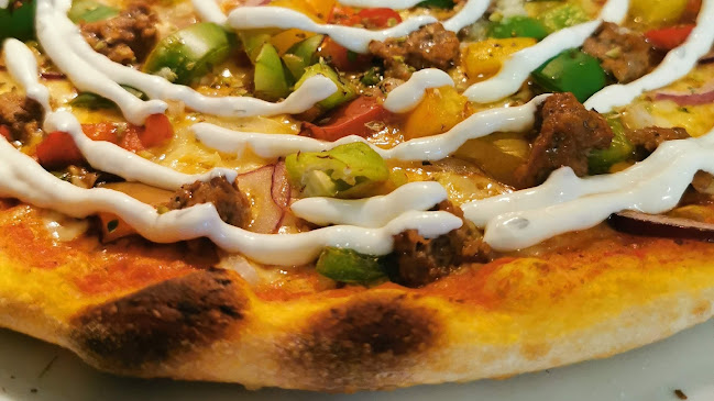 Opinii despre Pärla Pizzeria în Göteborg - Gastronomi och hotellverksamhet