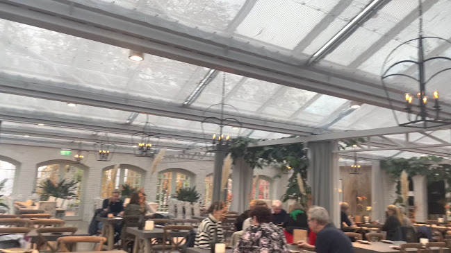 Opinii despre Chocolaterian Båstad în Båstad - Gastronomi och hotellverksamhet