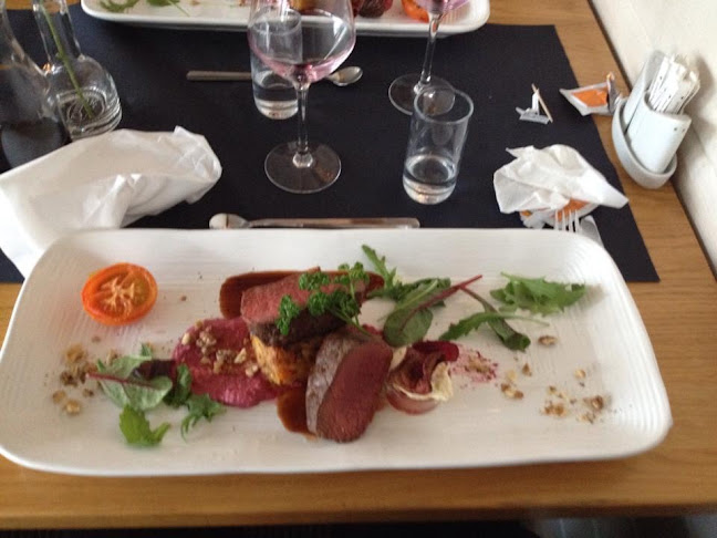 Comments and reviews of Medelhavskällaren