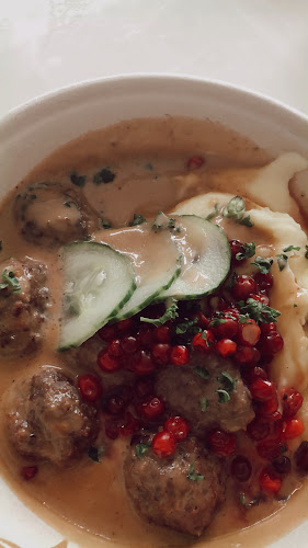 Opinii despre TAK Skybar în Gävle - Gastronomi och hotellverksamhet