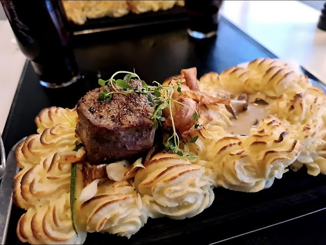 Opinii despre Aqua dinner & drinks în Jönköping - Gastronomi och hotellverksamhet