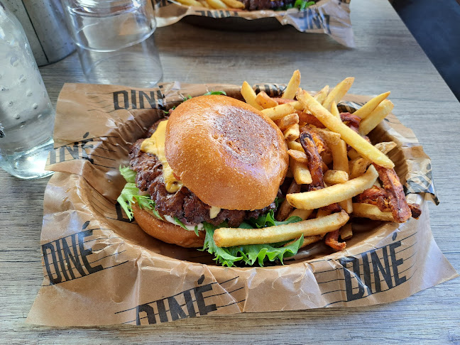 DINÉ Burgers - Göteborg