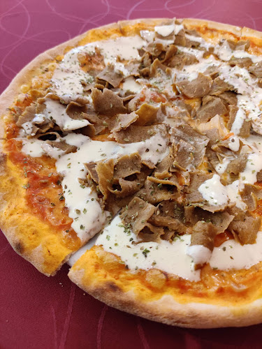 Pizzeria Spader Kung (Guven) - Gastronomi och hotellverksamhet