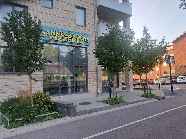 Sannegårdens Pizzeria - Gastronomi och hotellverksamhet