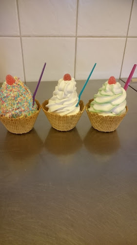 Opinii despre Tuna Kiosken AB în Borlänge - Gastronomi och hotellverksamhet