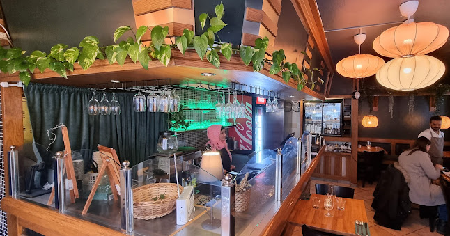 The Salt - Indiskt och bengaliskt kök & juicebar - Gastronomi och hotellverksamhet