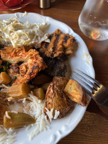 Tapco meza Lounge - Gastronomi och hotellverksamhet